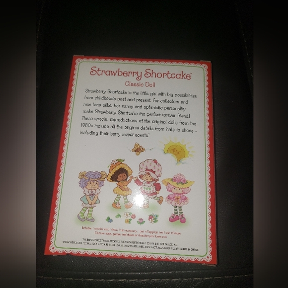 STRAWBERRY SHORTCAKE ORIGINAL 1980'S DESIGN PEACH BLUSH DOLL NIB - Picture 3 of 6